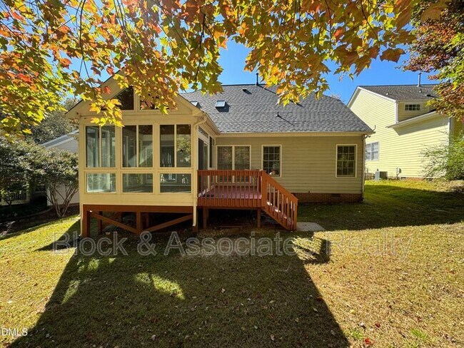 Building Photo - 111 Ayelsford Dr