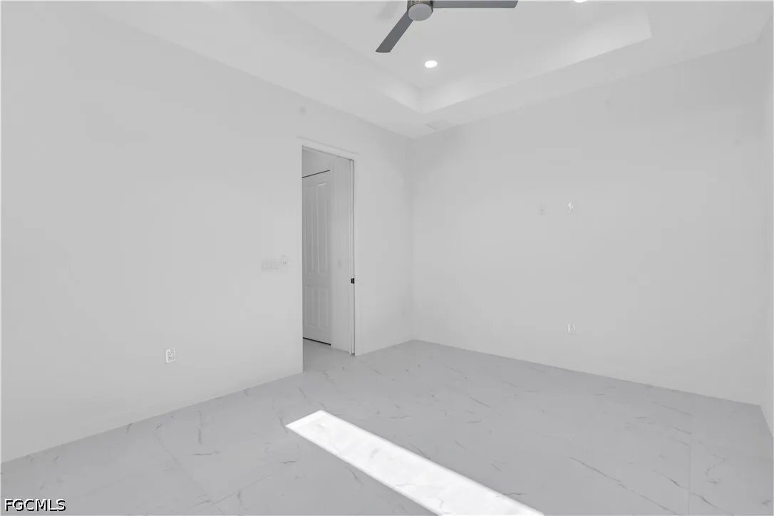 Building Photo - 1021 Chiquita Blvd S