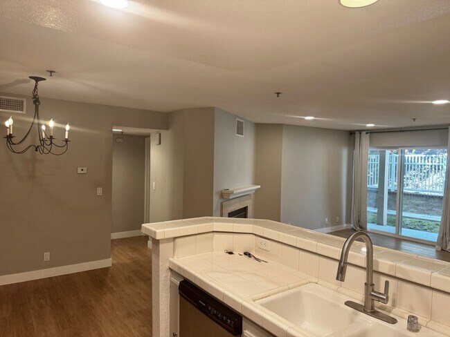 Building Photo - 5837 Oak Bend Ln