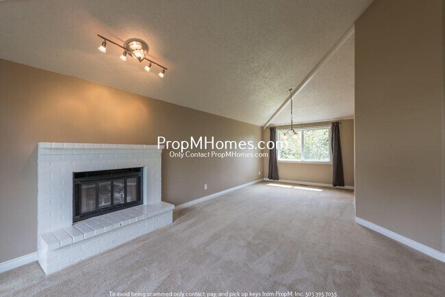 Building Photo - 11881 SE Southern Lites Dr