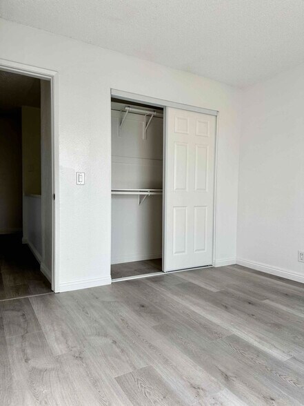 Building Photo - 149 N Commonwealth Ave