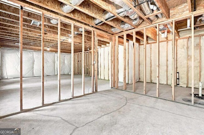 Building Photo - 176 Meander Dr