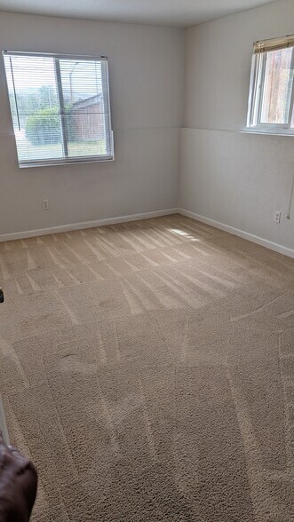 Building Photo - 1600 Traverse St