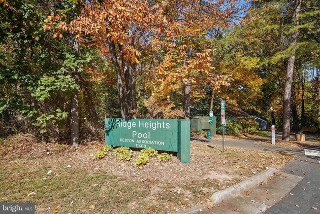 Building Photo - 2006 Lakebreeze Way