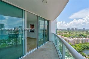 Building Photo - 19400 Turnberry Way