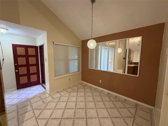 Building Photo - 1423 Elkwood Dr