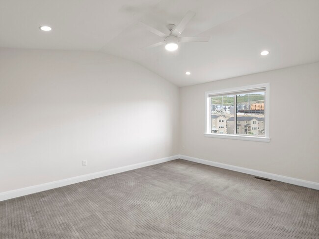 Building Photo - 1116 W Cattail Ct