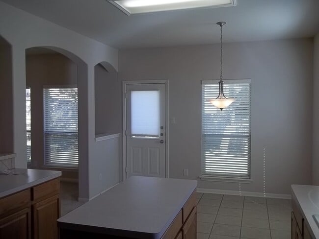 Building Photo - Beautiful home in Stone Oak area!