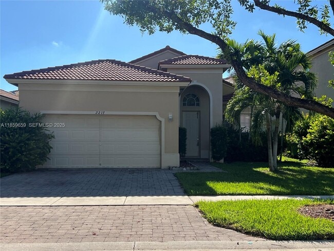 Building Photo - 2217 NE 41st Ave