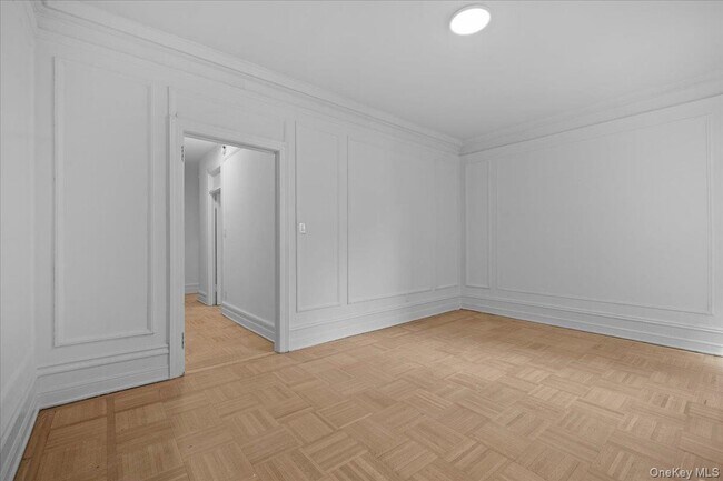 Building Photo - 117 Seaman Ave