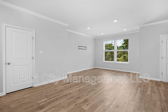 Building Photo - 4322 Roland Heights Ave