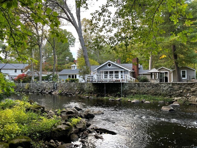 Building Photo - 83 Maltbie Ave