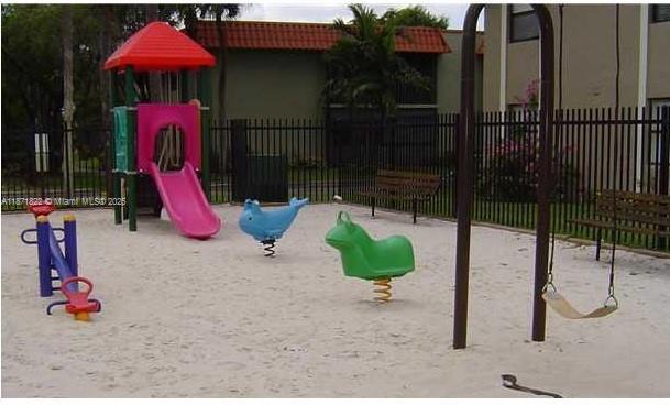 Building Photo - 9728 Hammocks Blvd