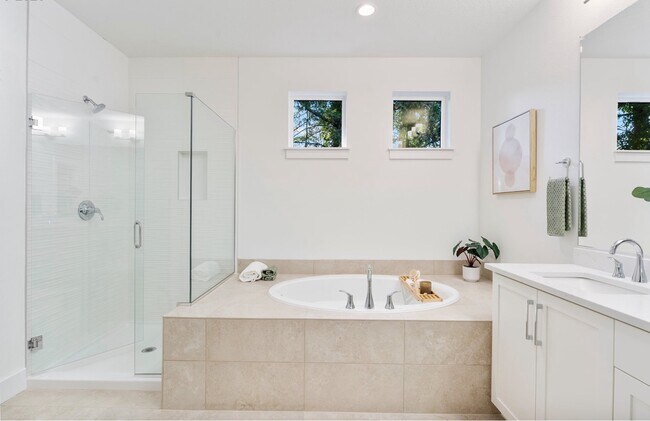 Building Photo - 15628 NW Raywood Ln