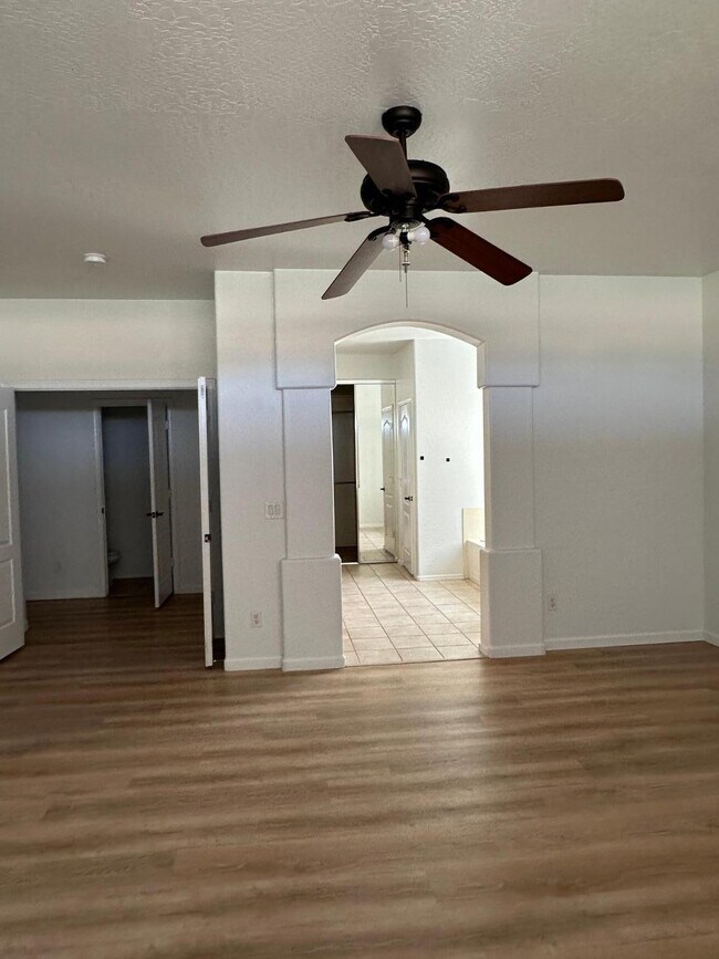 Building Photo - 2665 N 137th Ave