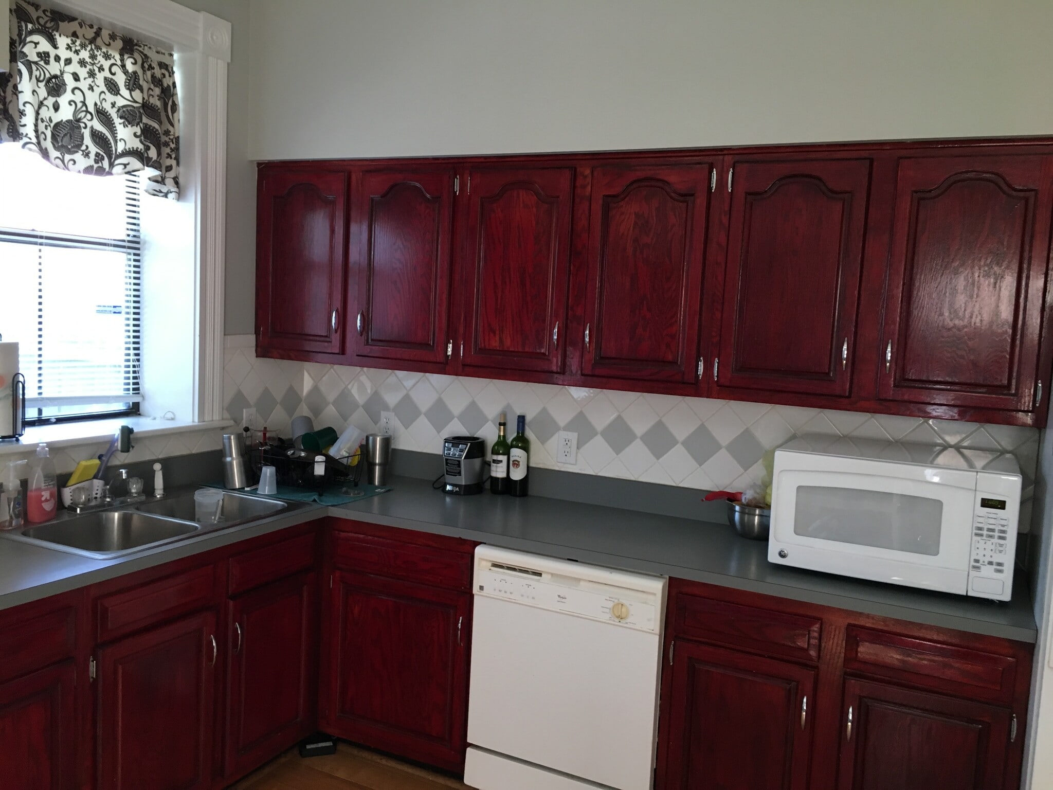 Kitchen - 703 W Leigh St