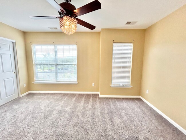 Building Photo - Stunning Home in Pooler, GA!