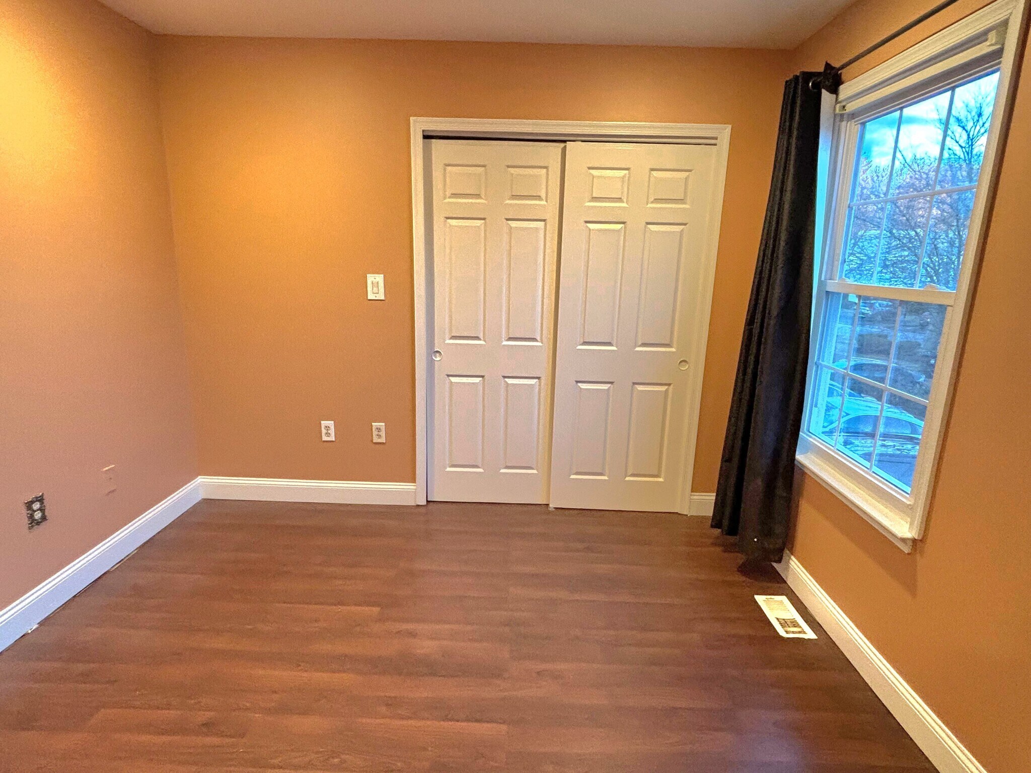 Building Photo - 37 Anderson Ct