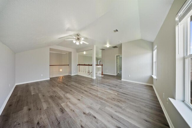 Building Photo - 418 Nadia Way
