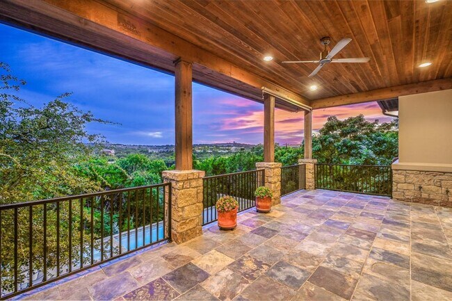 Building Photo - 1101 Sprague Ln