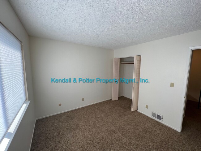 Building Photo - 4320 Diamond St
