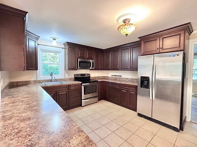 Building Photo - 39 Virginia Rd