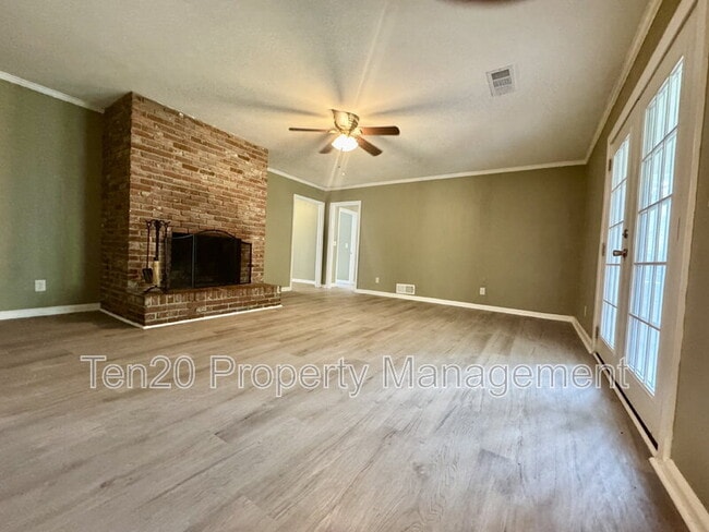 Building Photo - 5953 Windsor Dr