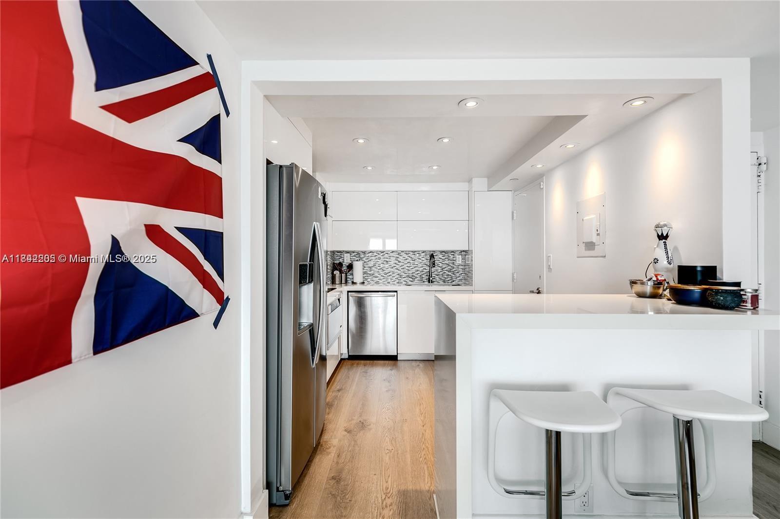 Building Photo - 1200 West Ave