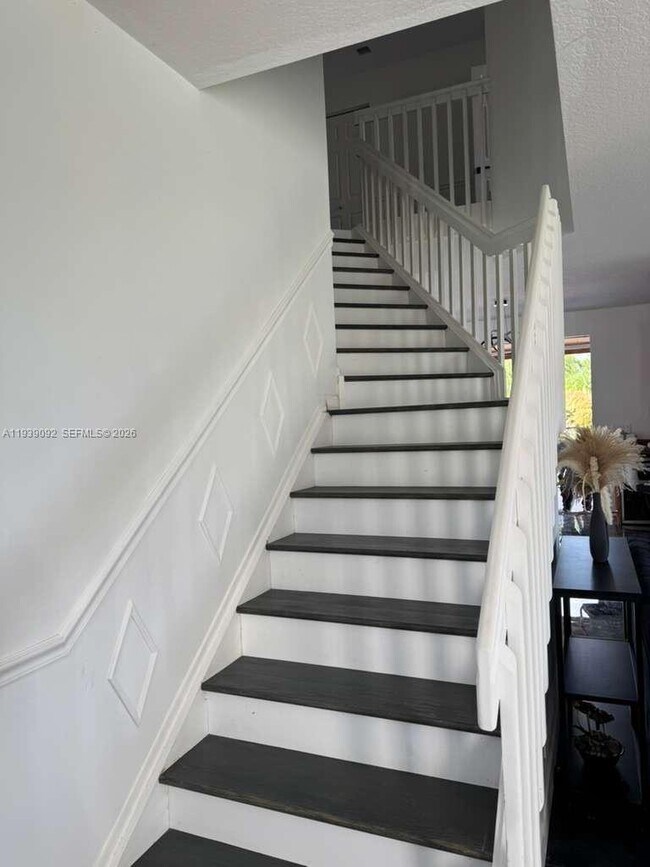 Building Photo - 7109 Walden Pond Ct