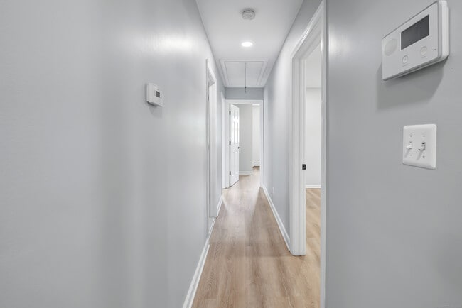 Building Photo - 61 Wakeley St