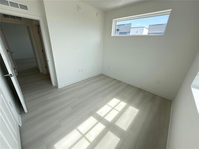 Building Photo - 5563 Millennia Park Dr