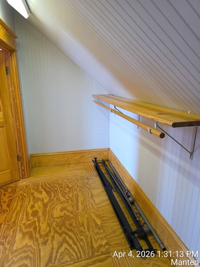 Building Photo - Welcome to coastal living in the heart of Manteo 1 Bedroom 1 Bath