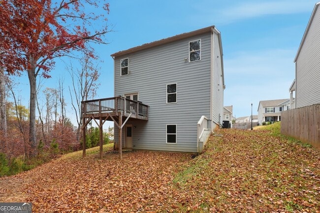 Building Photo - 6615 Bluffview Dr