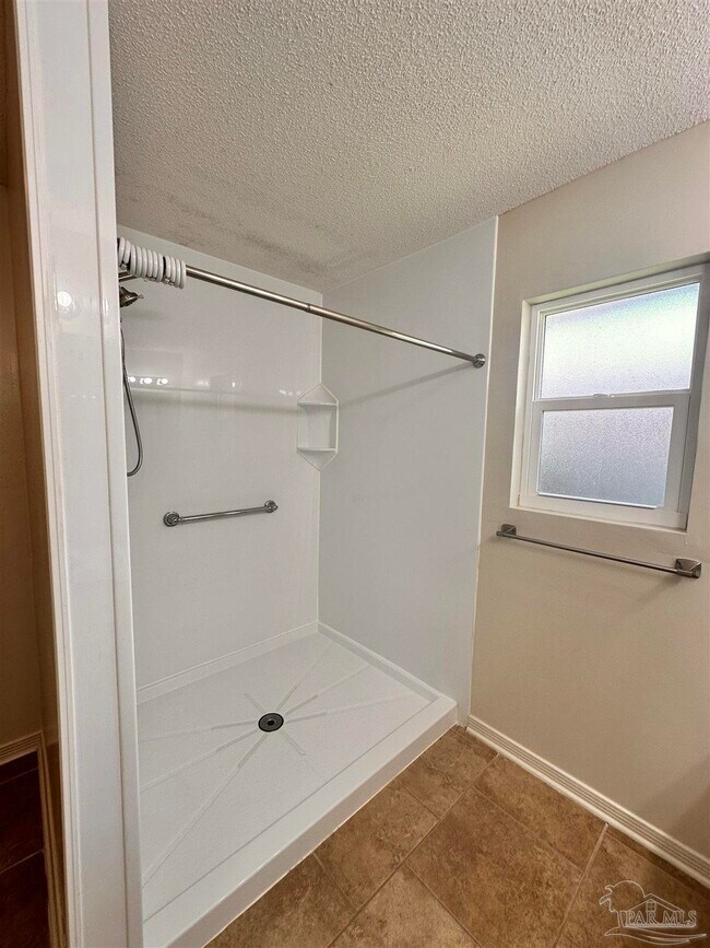 Building Photo - 3304 Tiller Ct