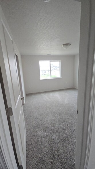 Building Photo - 5 Patty Cir
