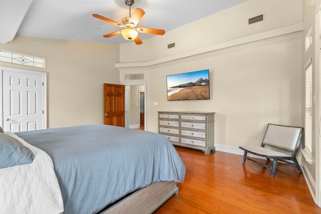 Building Photo - 5004 Cypress Lake Dr