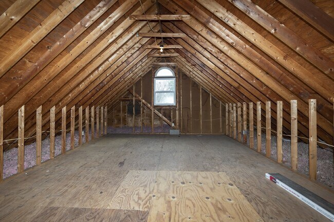 Building Photo - 106 Allison Way