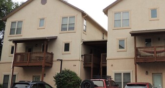 Building Photo - 1214 Walnut Ave