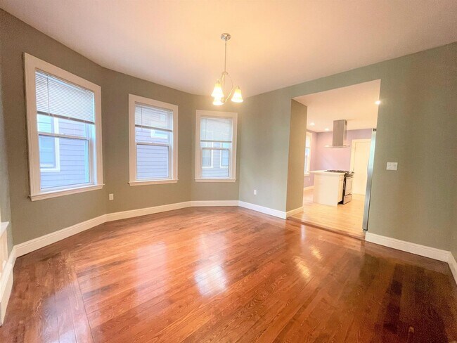 Building Photo - 20 Marie Ave