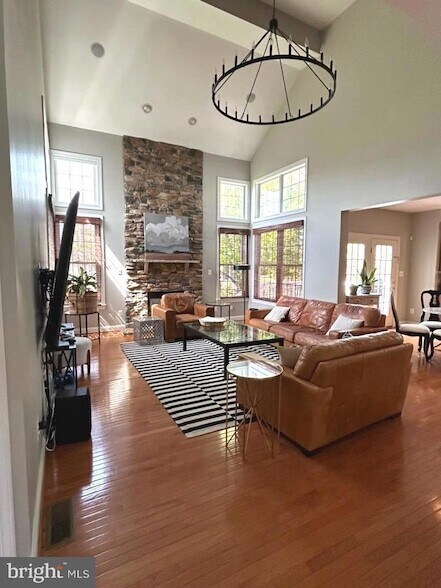 Building Photo - 43708 Red House Dr