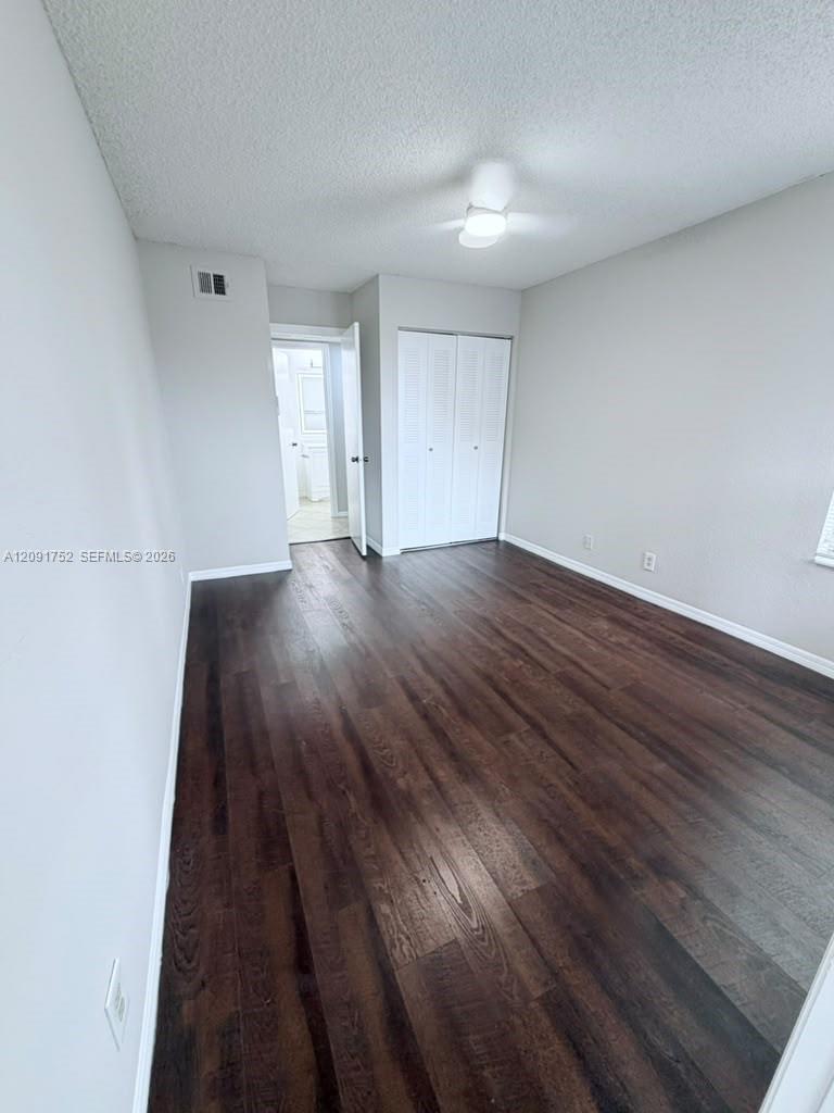 Building Photo - 3480 Pinewalk Dr N