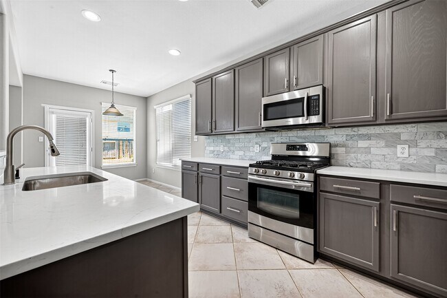 Building Photo - 4815 Claymill Ct