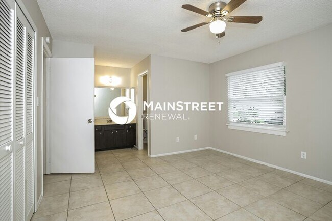 Building Photo - 3 Bedroom Pet-Friendly Home in Kissimmee, ...