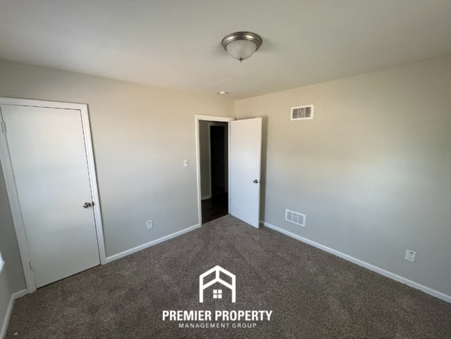 Building Photo - 5246 Millbranch Rd