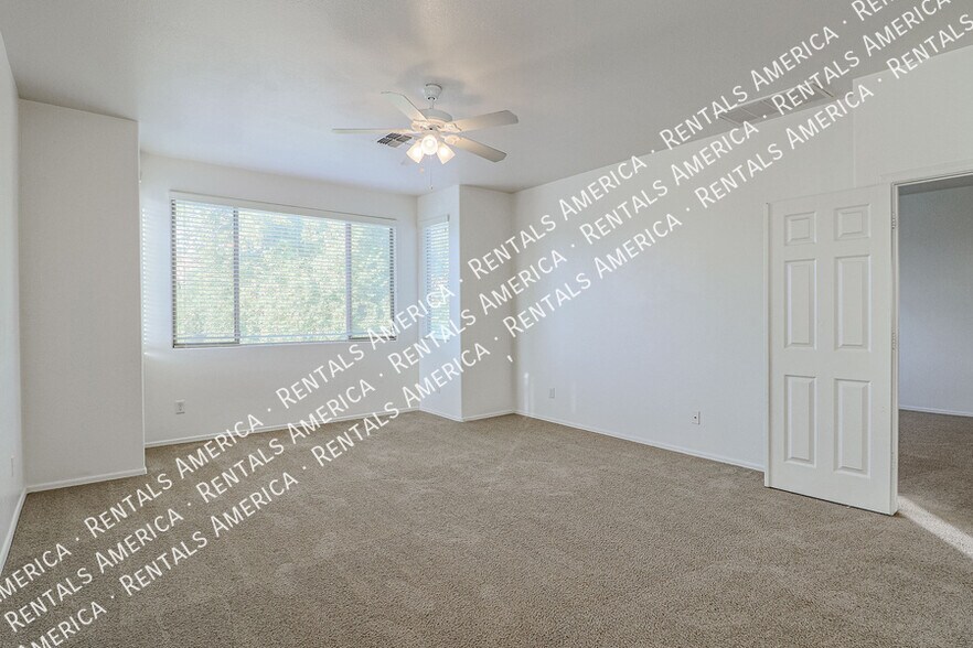 Building Photo - 14332 W Crocus Dr