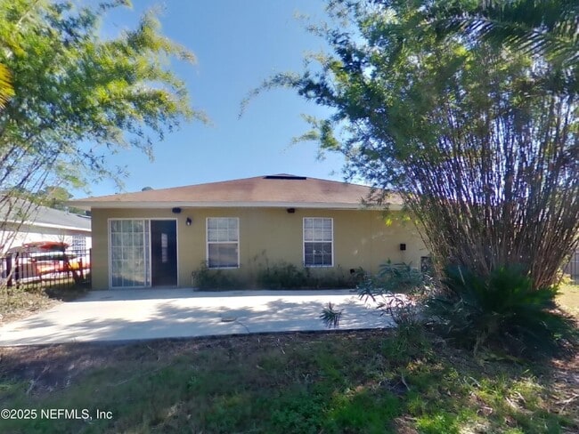 Building Photo - 76384 Deerwood Dr