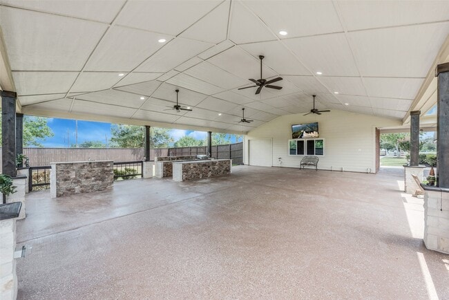 Primary Photo - 30062 N Fulshear Dr