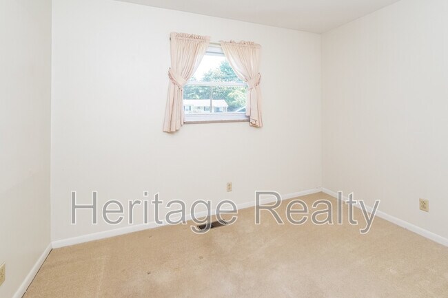 Building Photo - 5705 Haynes-Sterchi Rd
