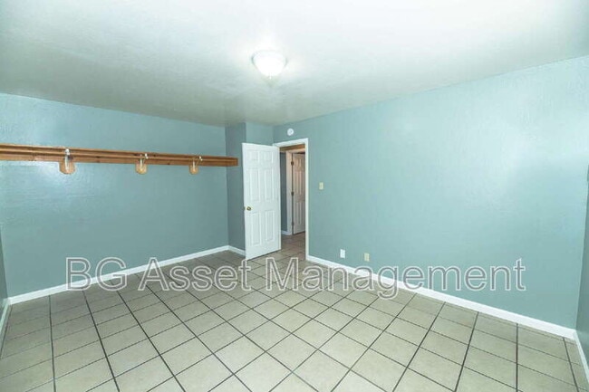 Building Photo - 1529 23rd St