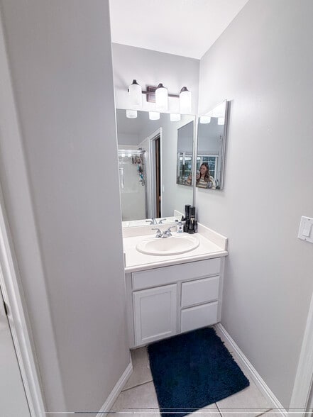 Building Photo - 620 S 700 E